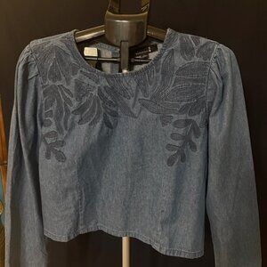 Broadway 38 Women's Demin Long Sleeve Crop Top Embroidered accents size Large